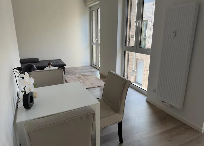 Im Zentrum Von Mit Balkon * Штайнхаген