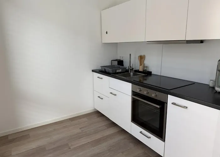 Im Zentrum Von Mit Balkon Штайнхаген